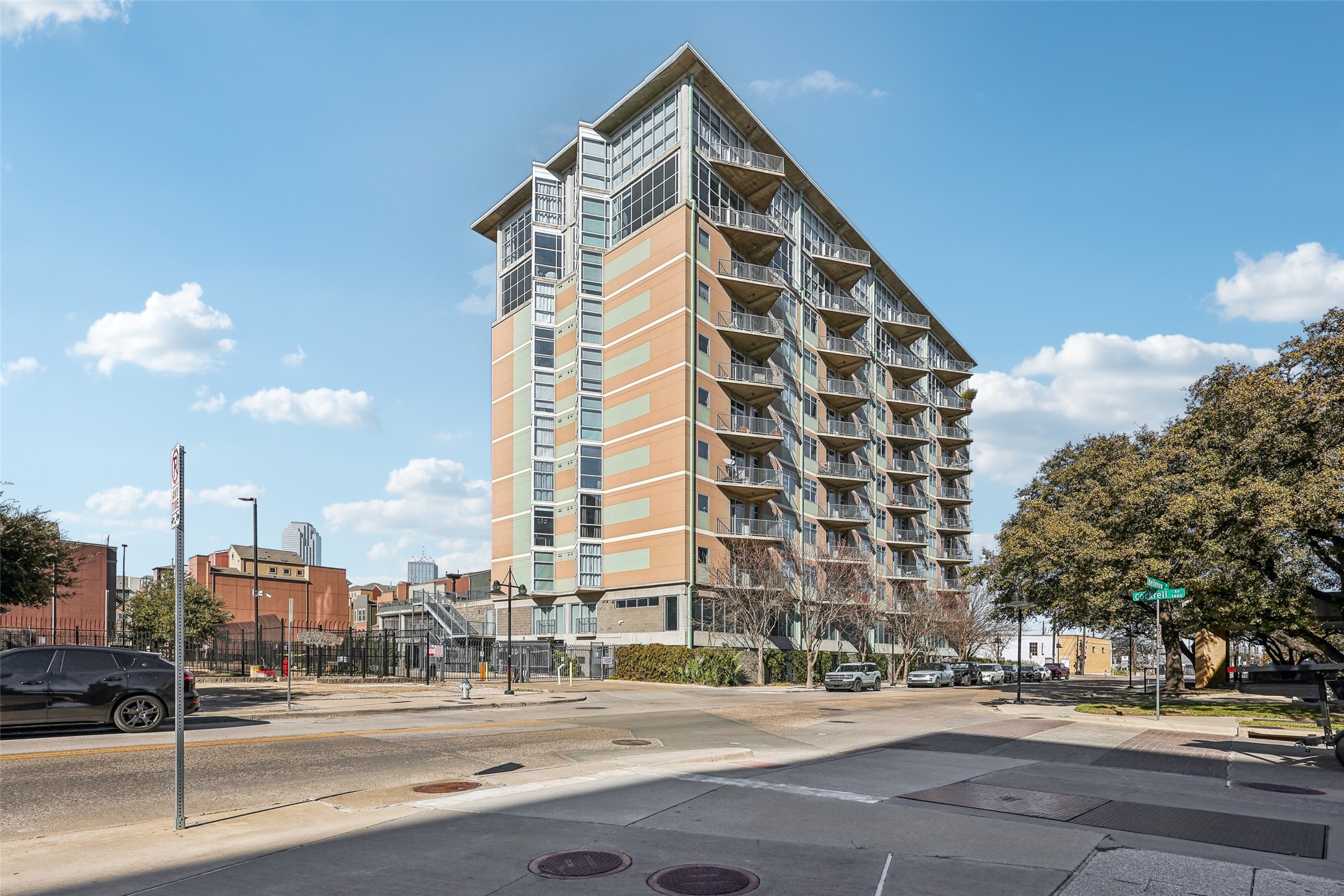 1001 Belleview Street 403