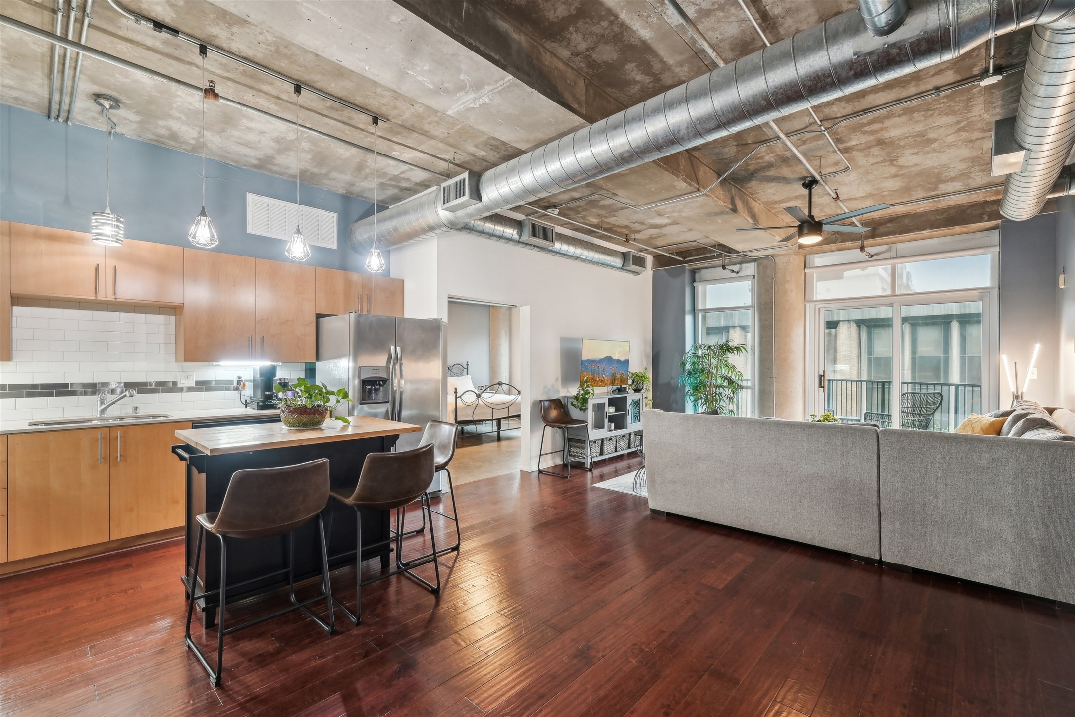 1001 Belleview Street 403