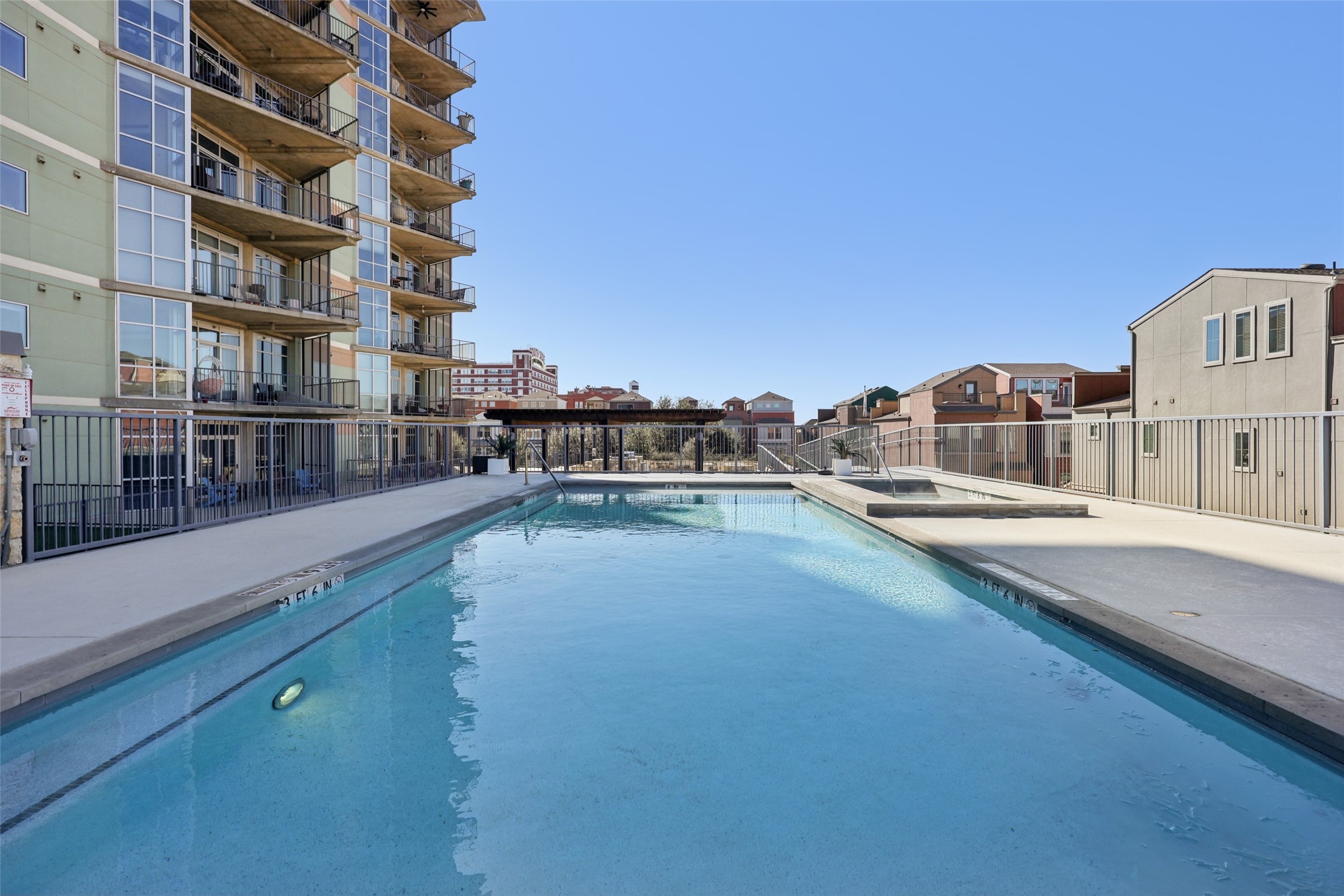 1001 Belleview Street 403