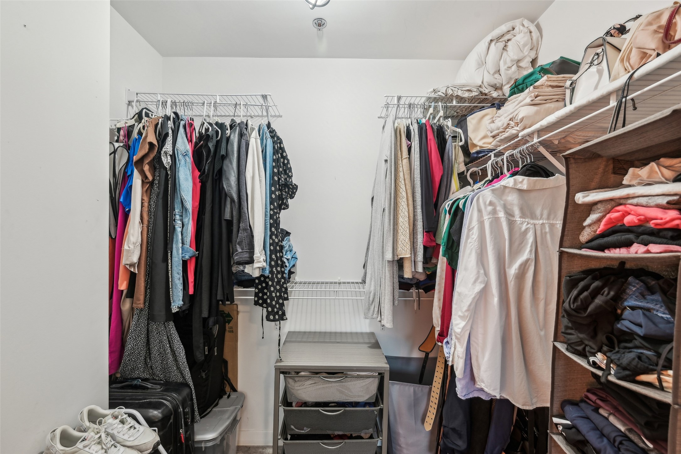 1001 Belleview Street 403