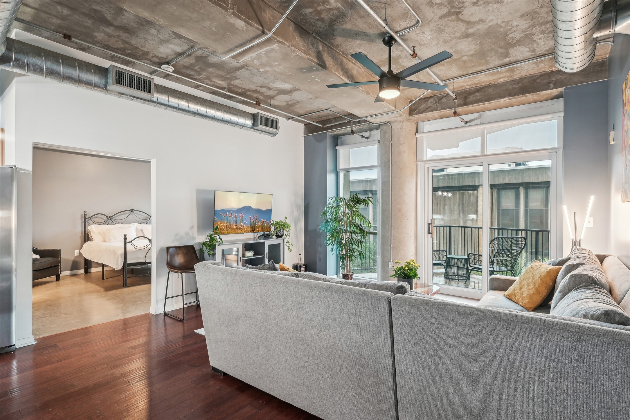 1001 Belleview Street 403