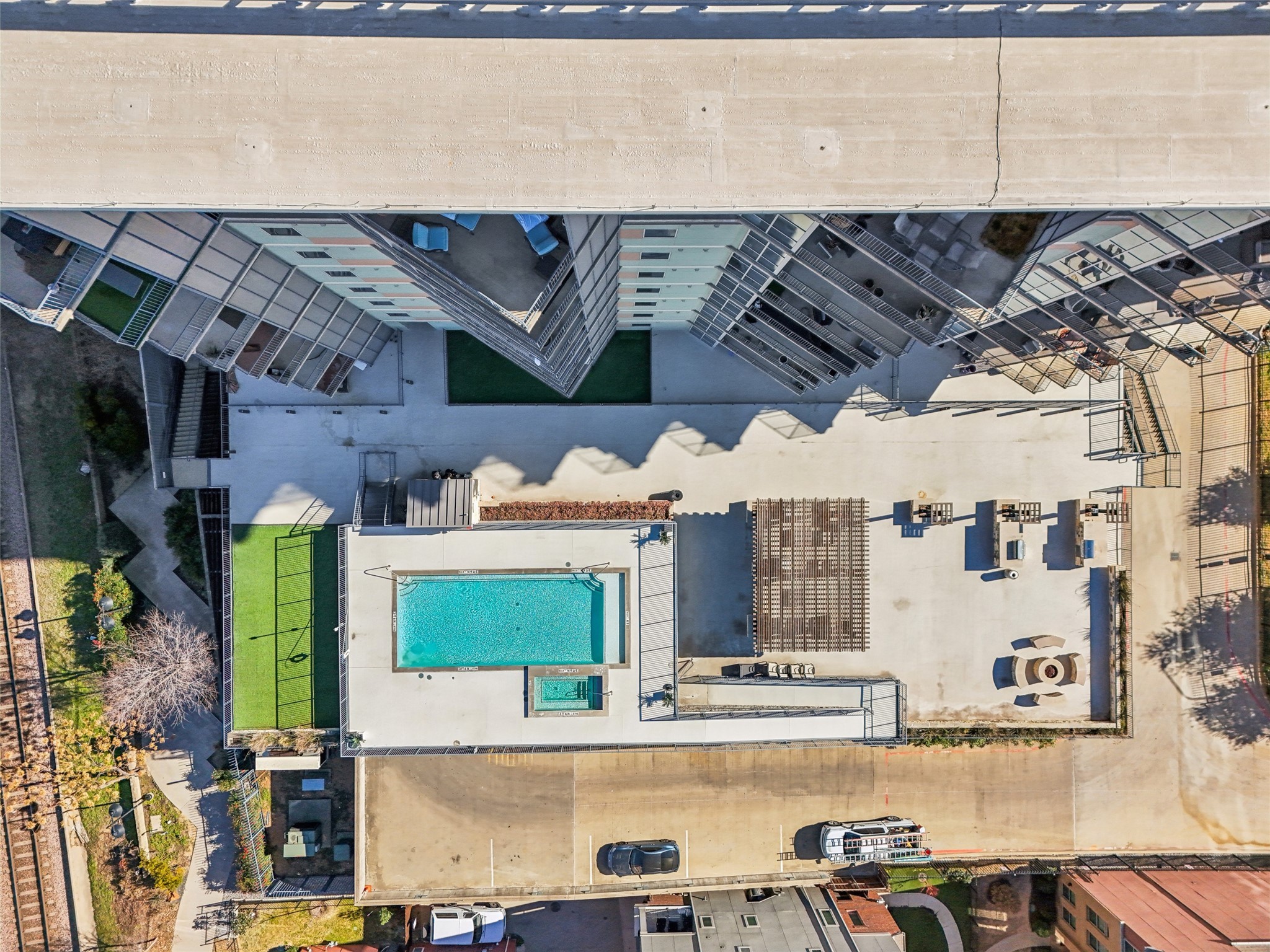 1001 Belleview Street 403