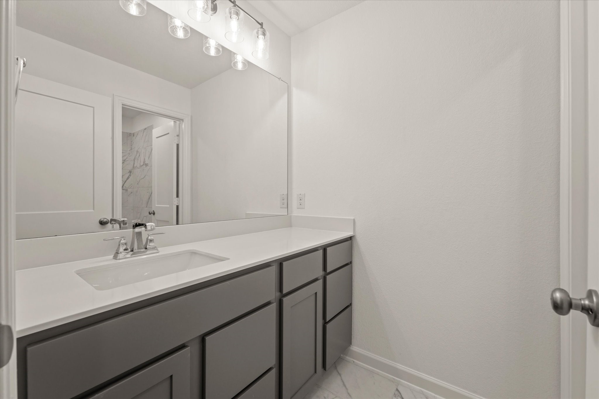 1900 Twisted Tree Lane