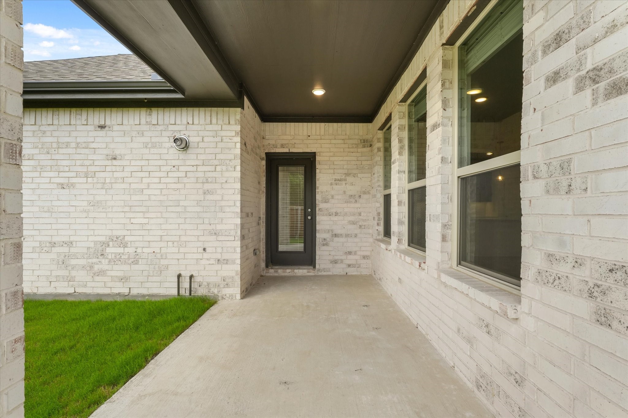 1900 Twisted Tree Lane