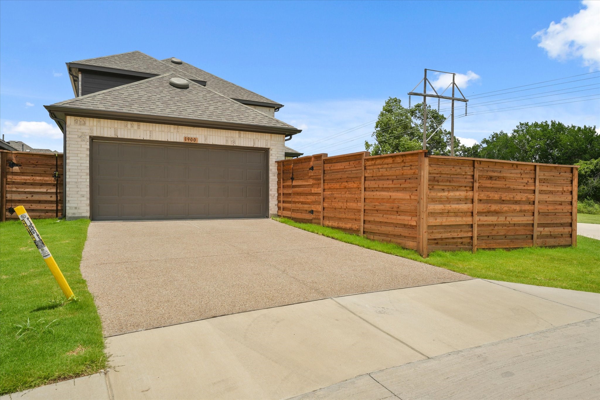 1900 Twisted Tree Lane