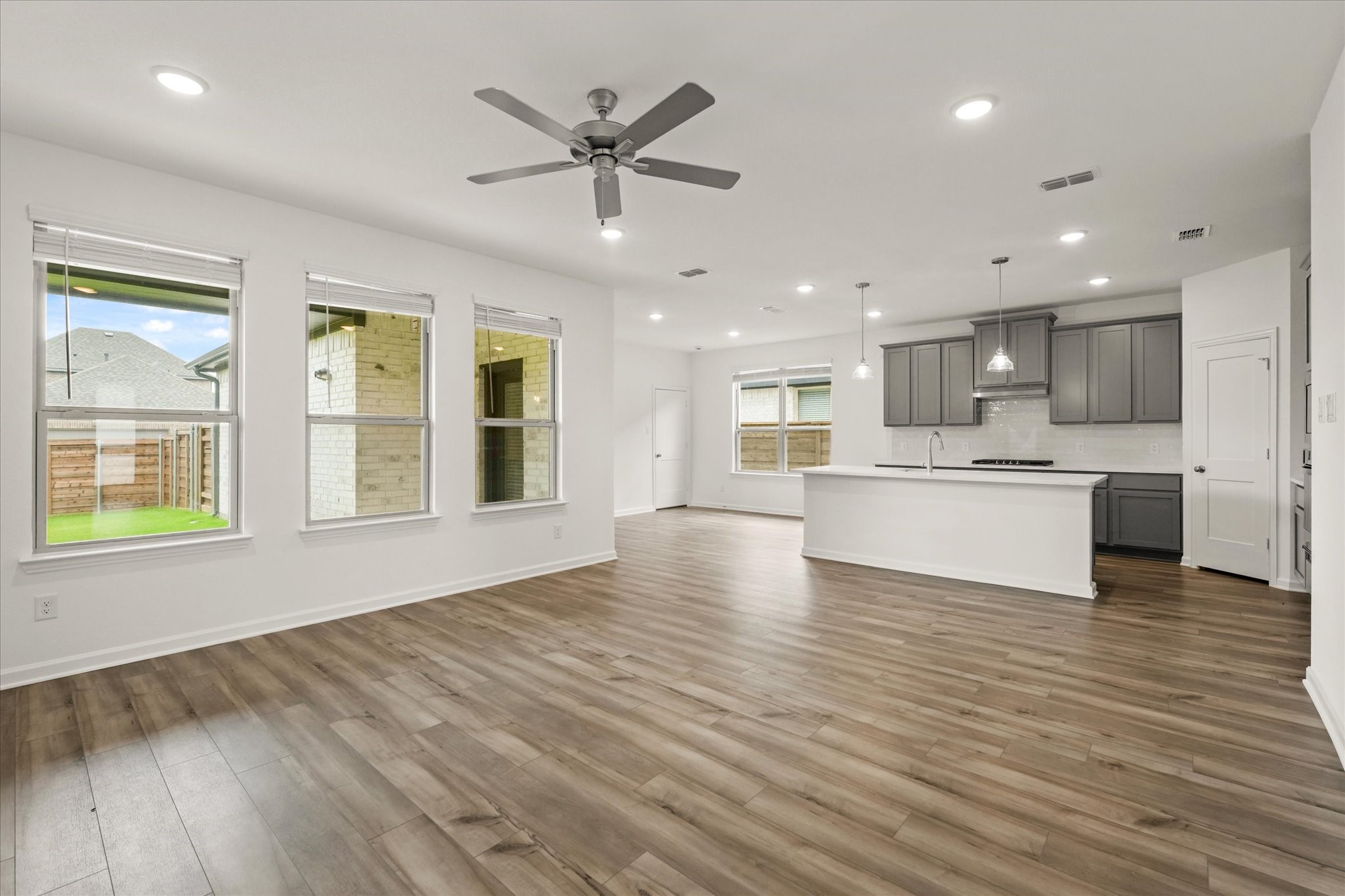 1900 Twisted Tree Lane