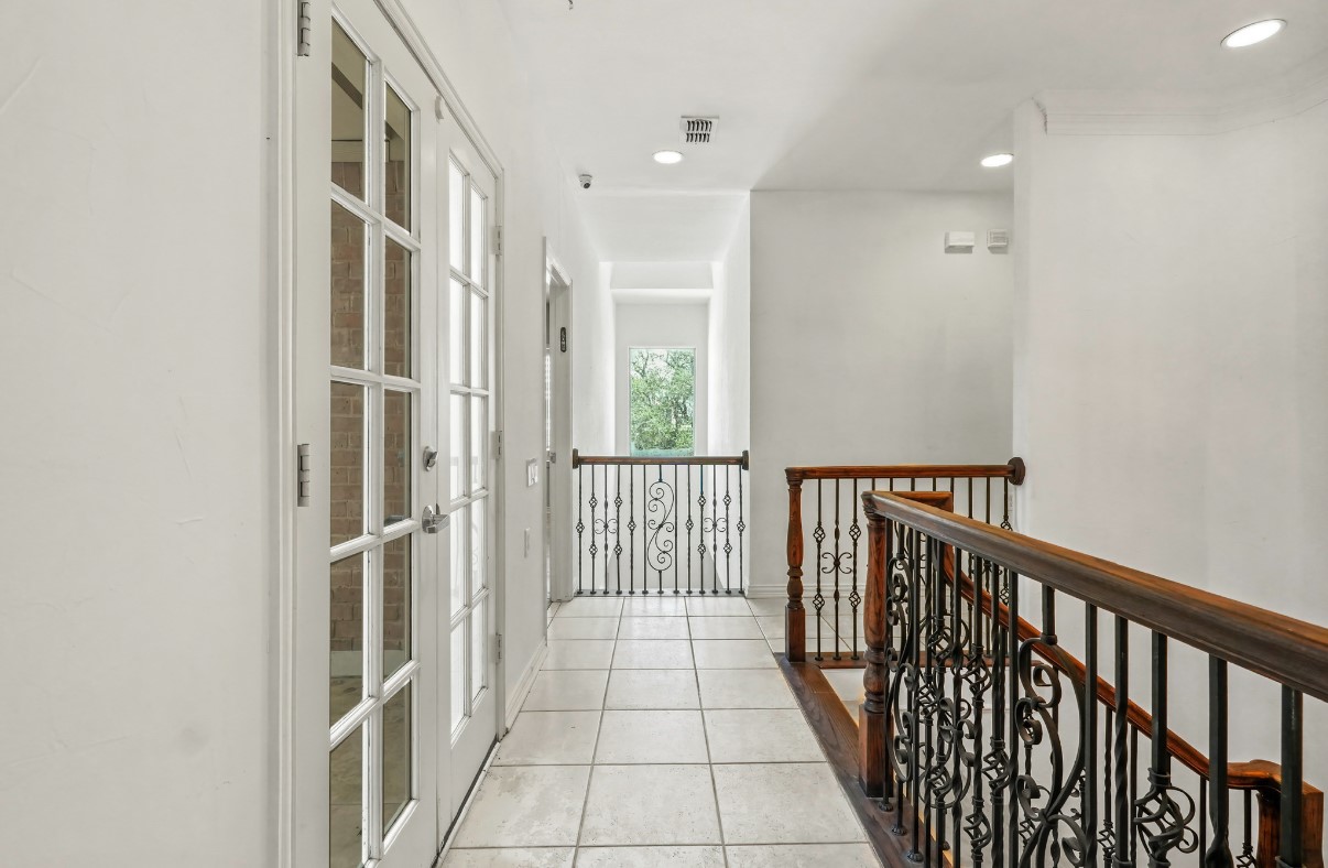 11911 Edgestone Road