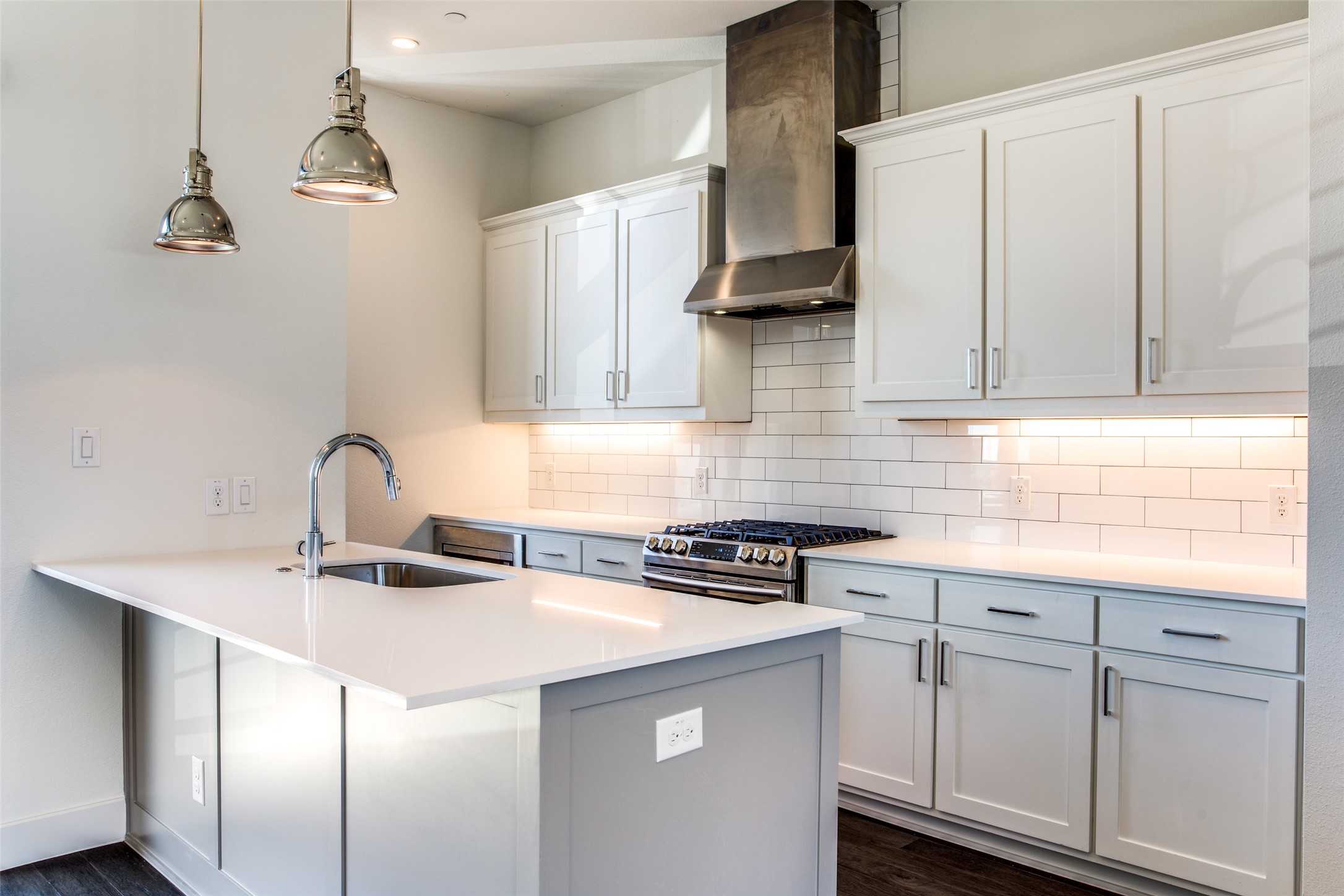 4908 Manett Street 104