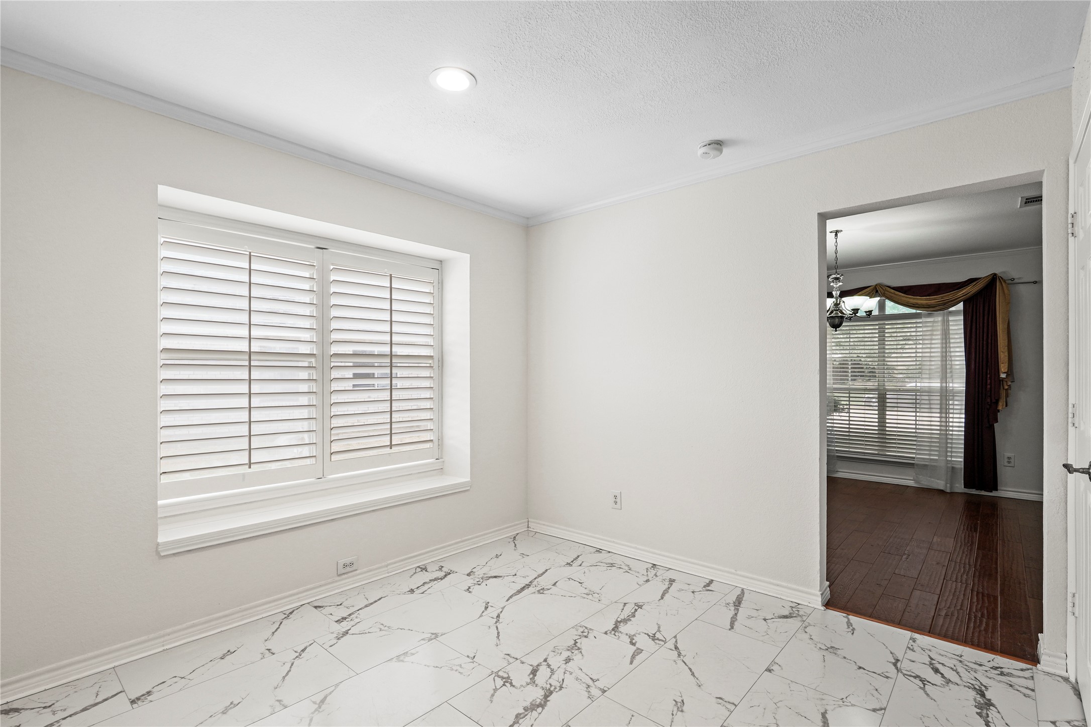 4817 Carolwood Drive