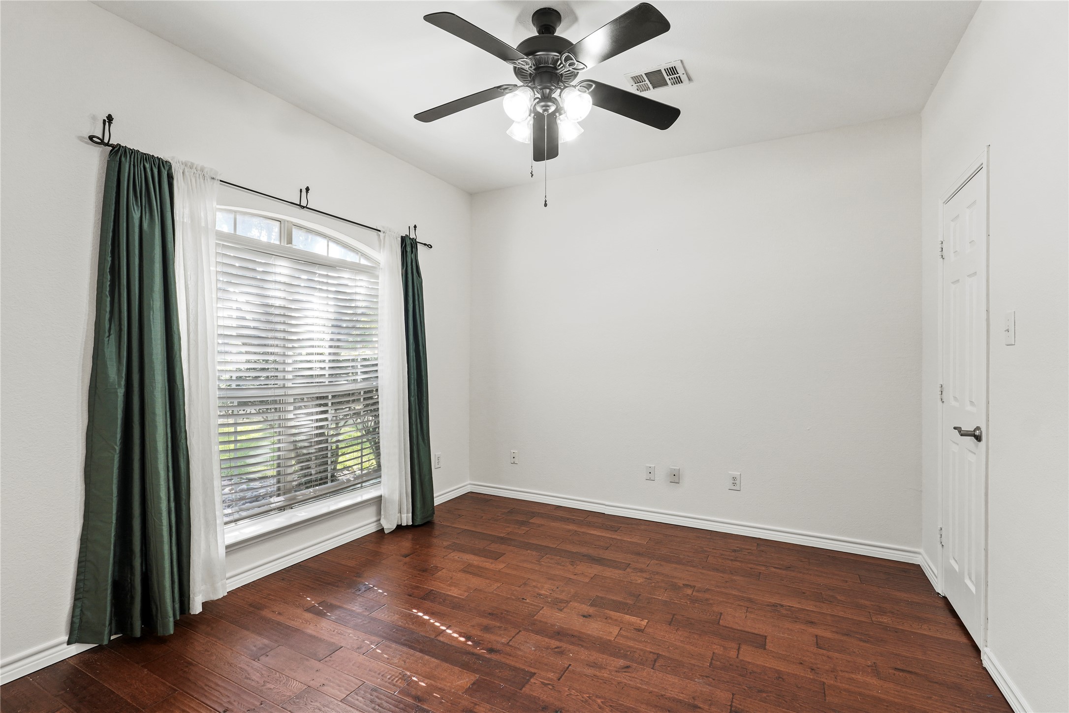 4817 Carolwood Drive