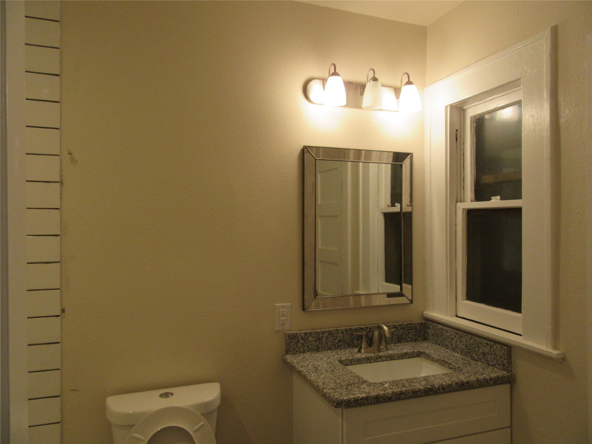 5602 Tremont Street 1