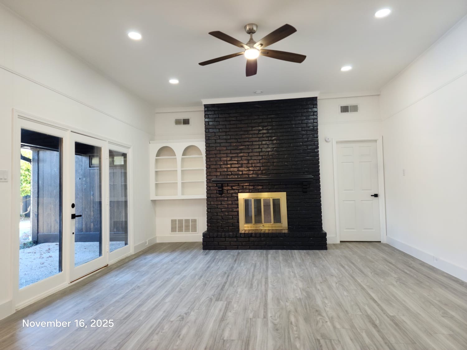 1109 E Berkeley Drive