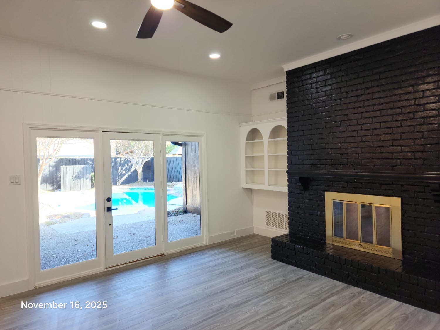 1109 E Berkeley Drive