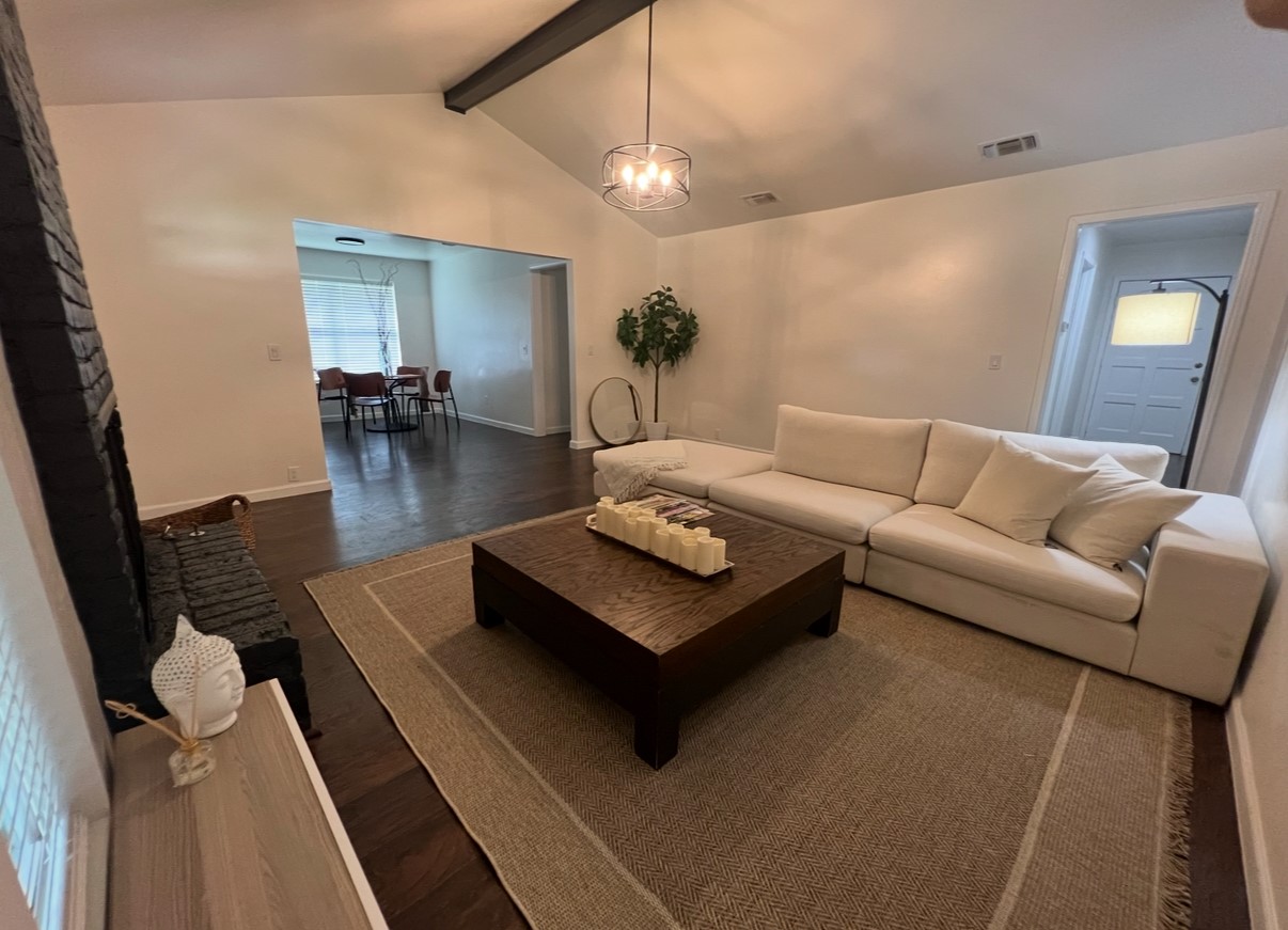 1831 Kensington Drive