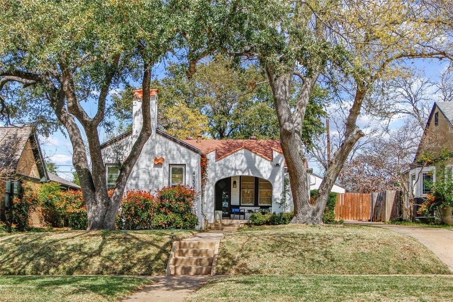 4132 Pershing Avenue