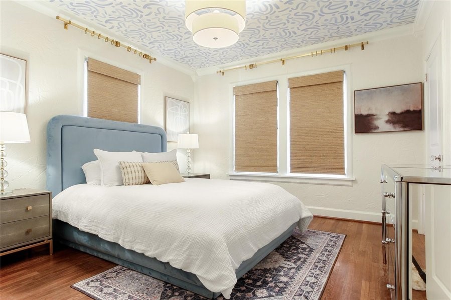 4132 Pershing Avenue