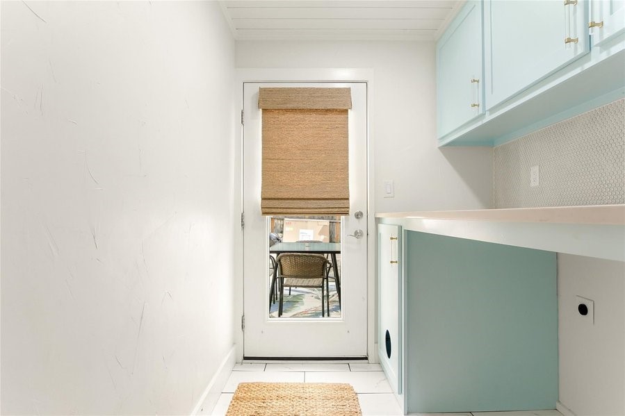 4132 Pershing Avenue