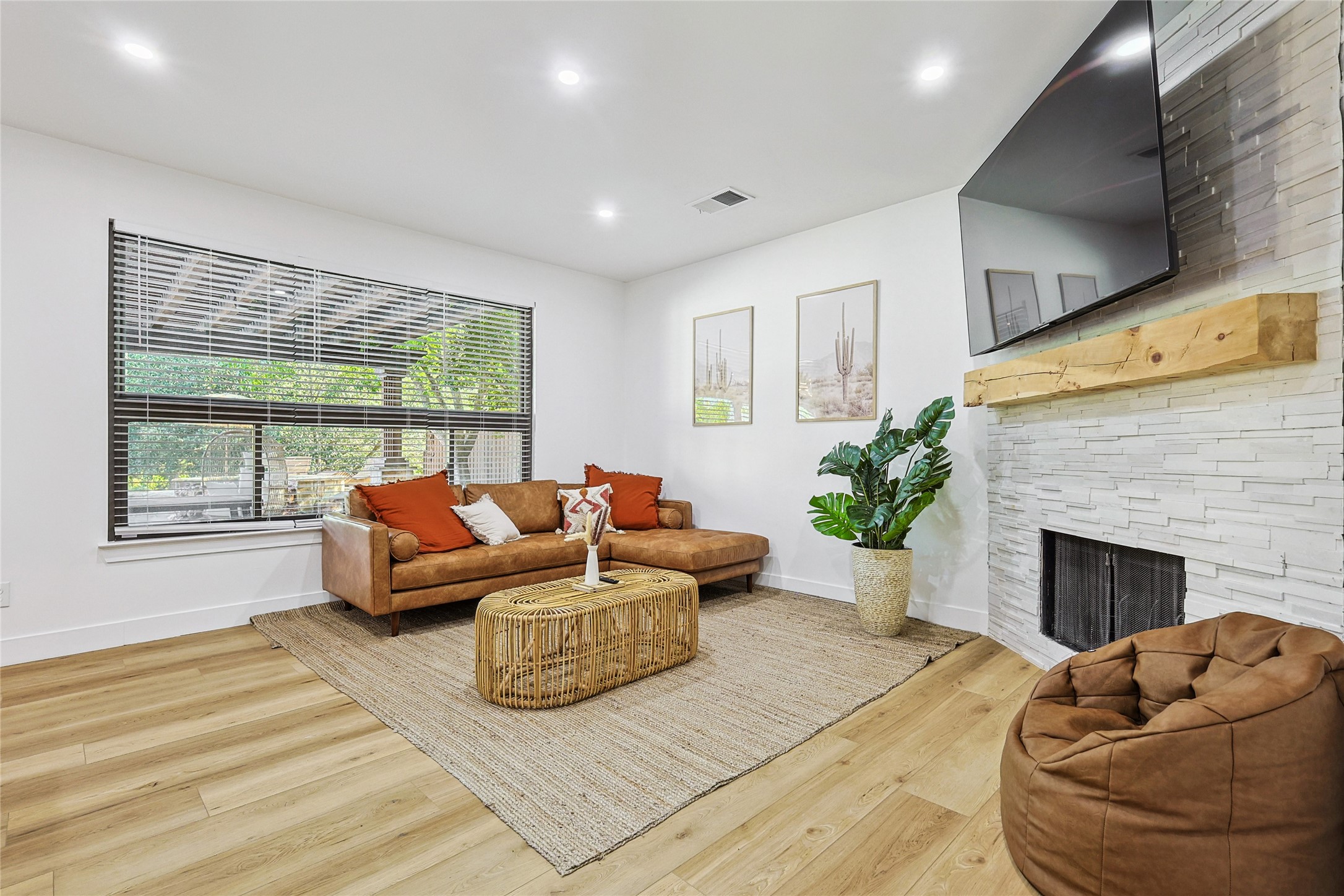 1088 Pondview Drive