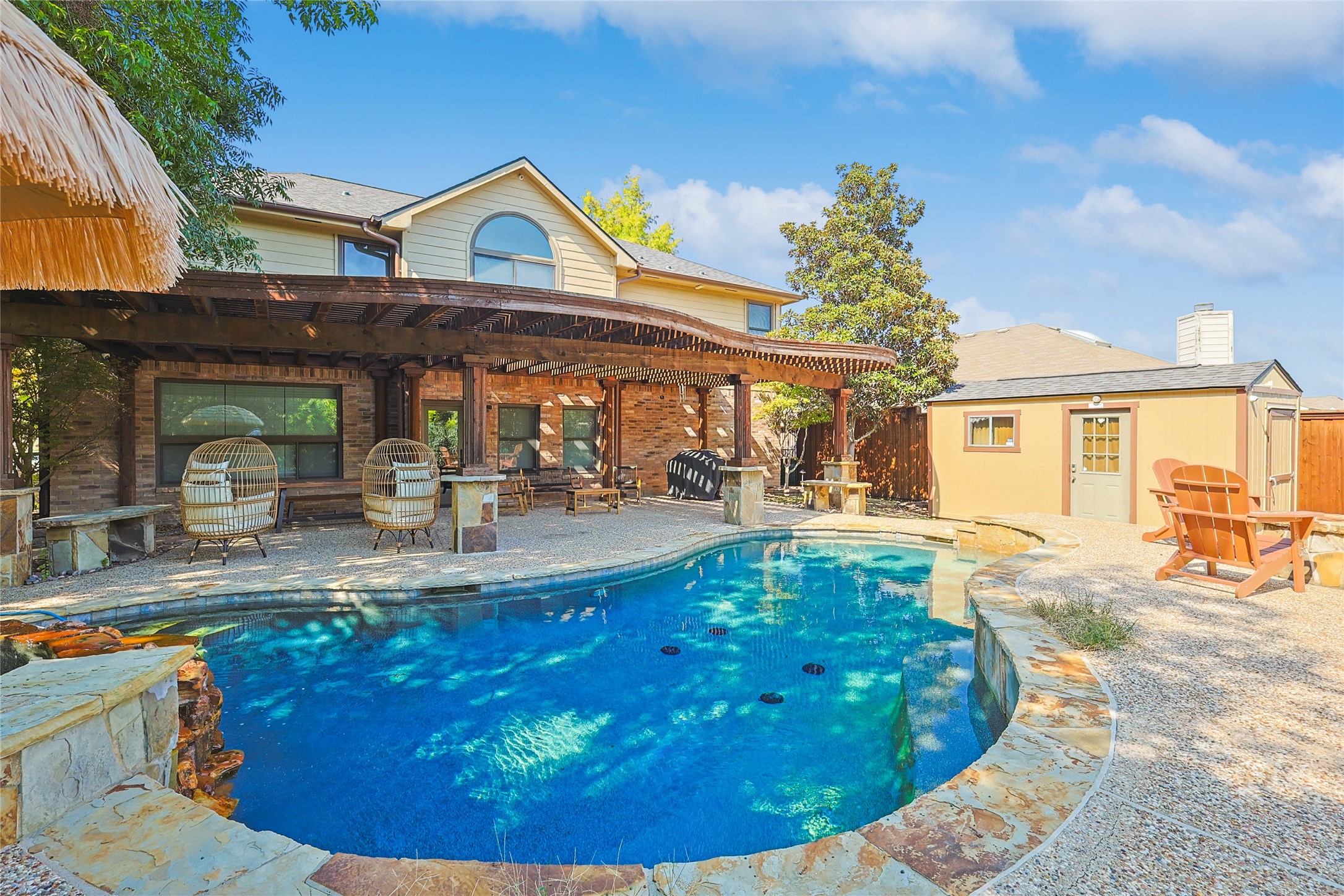 1088 Pondview Drive