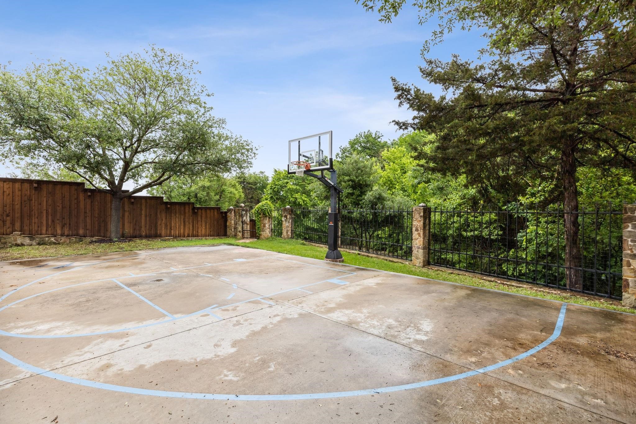 1088 Pondview Drive