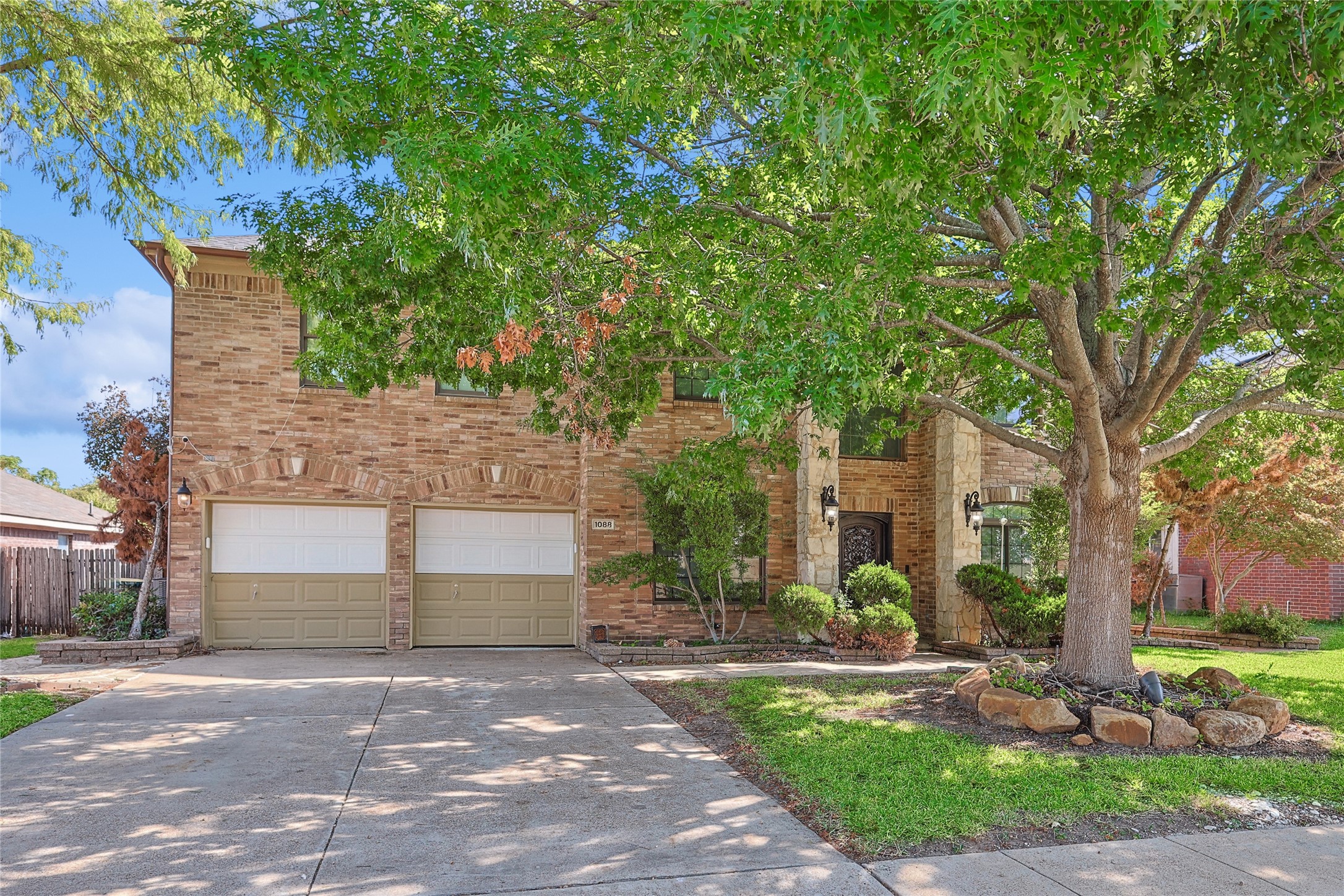 1088 Pondview Drive