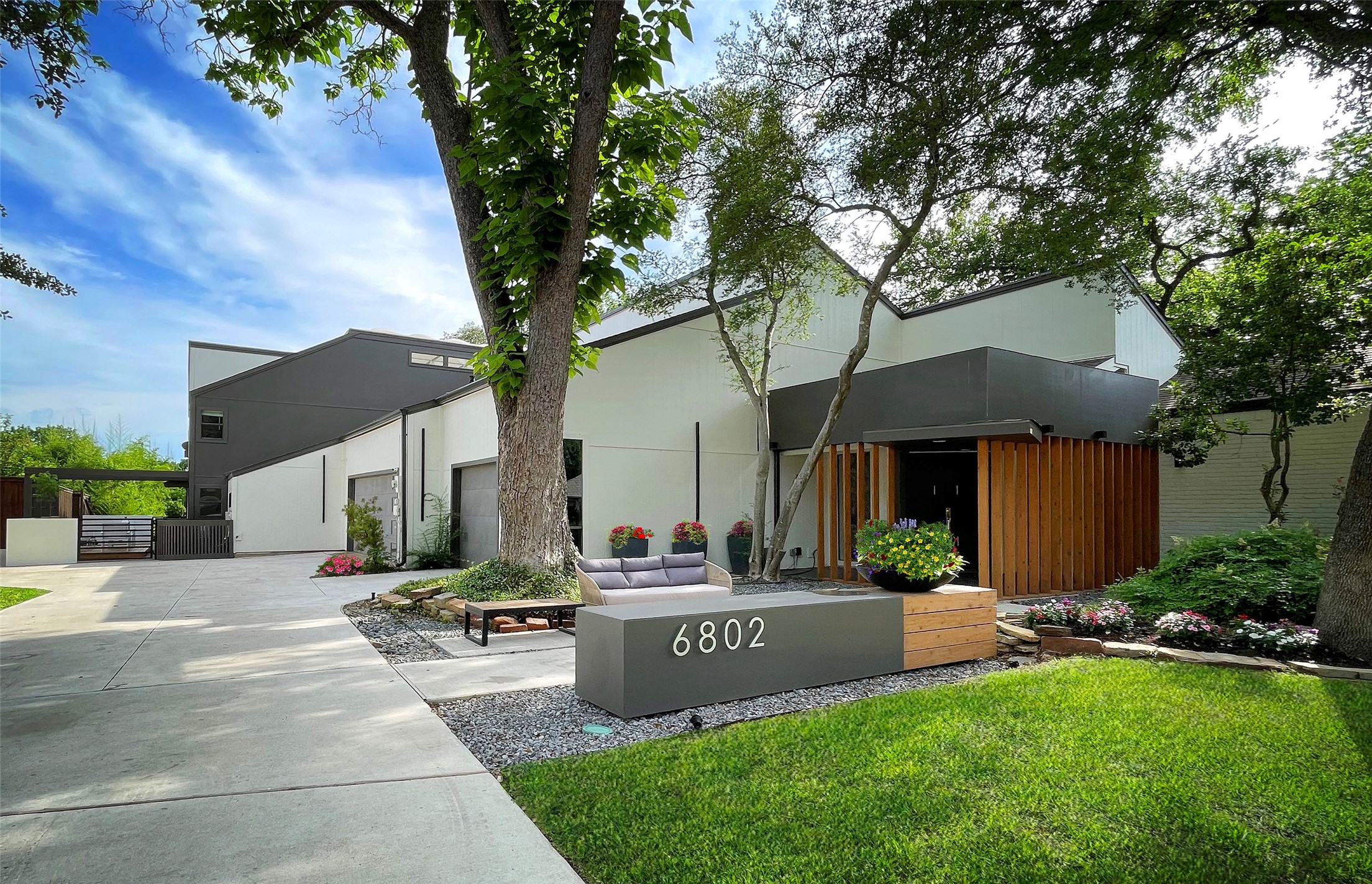 6802 Bert Lane