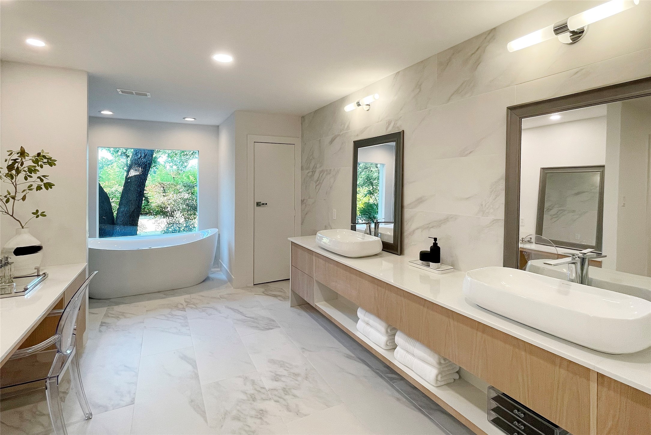 6802 Bert Lane