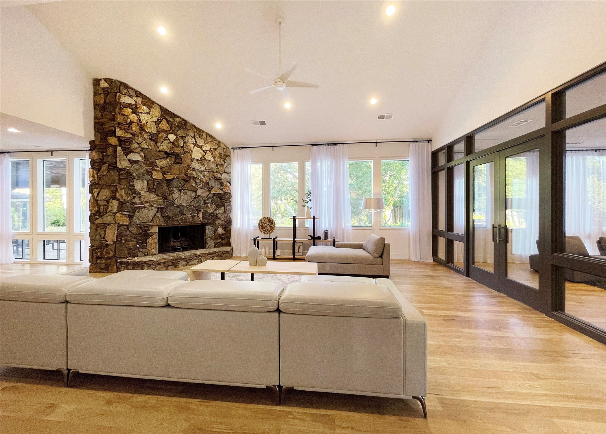 6802 Bert Lane