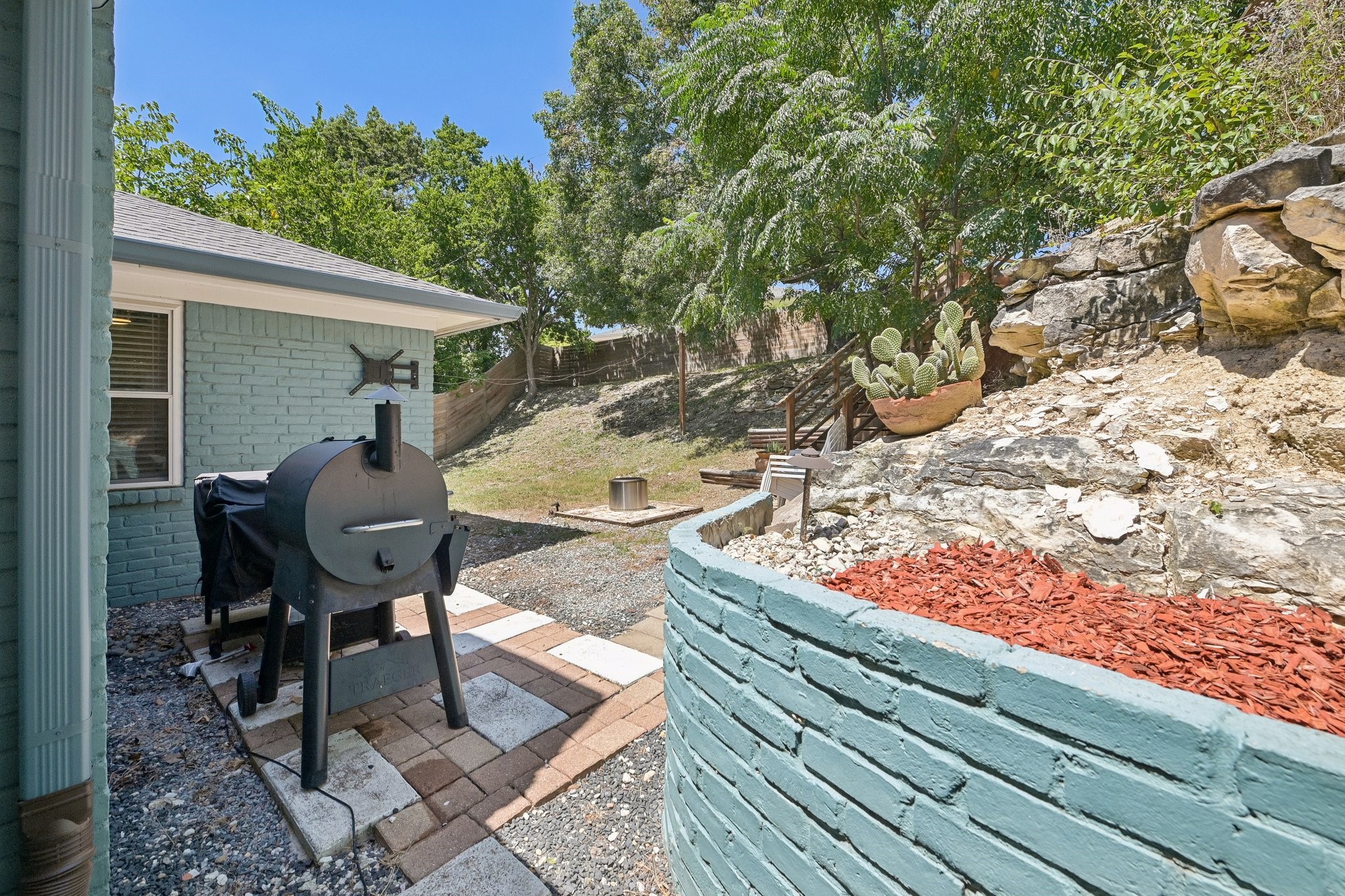 1025 Wedgewood Drive