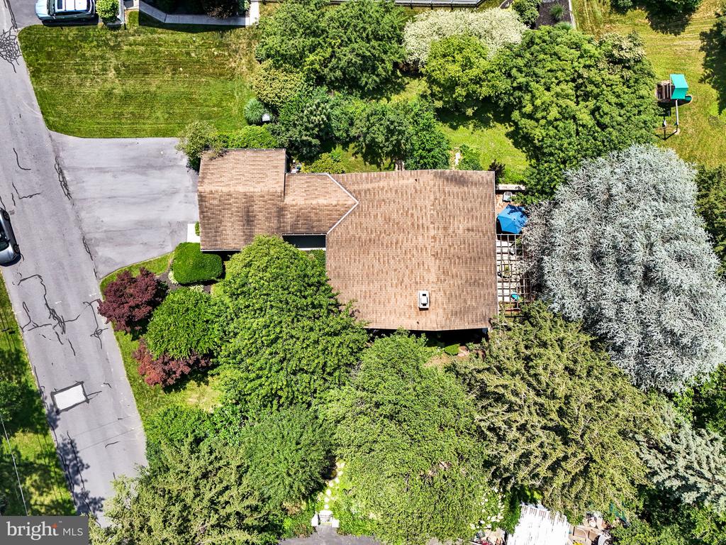 8 MAYFIELD ROAD