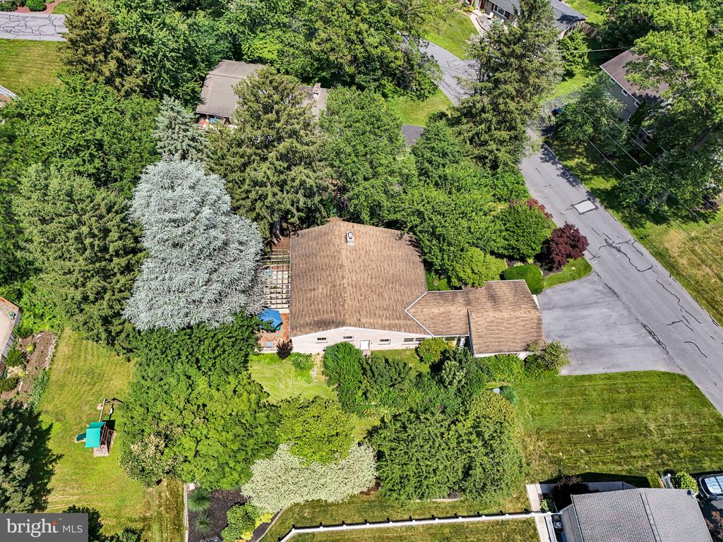 8 MAYFIELD ROAD