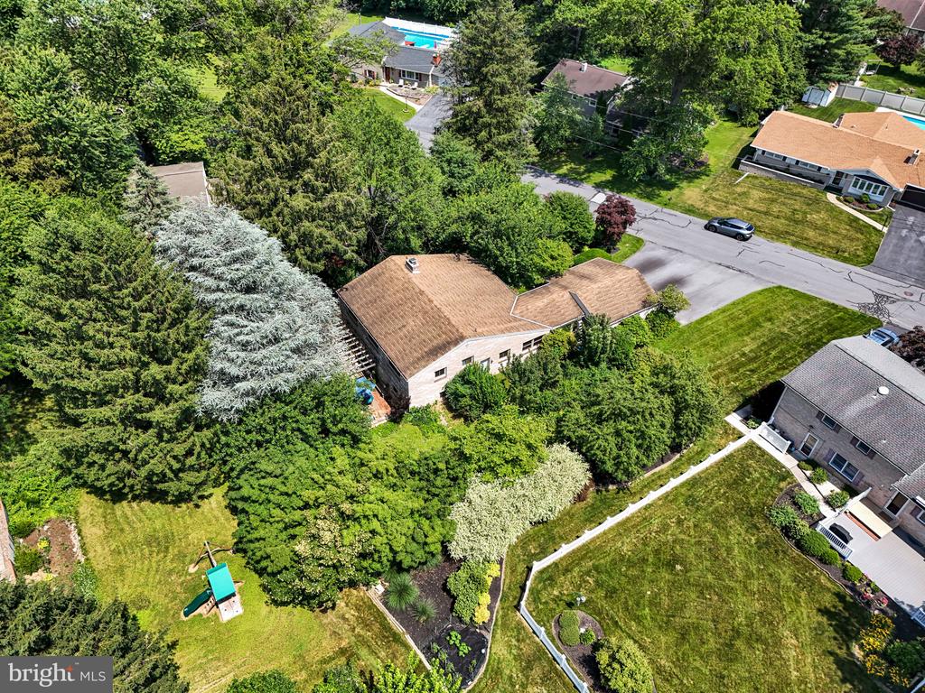 8 MAYFIELD ROAD