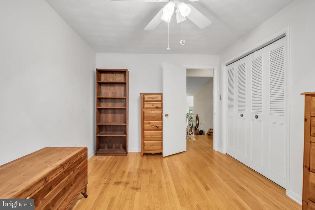 8 MAYFIELD ROAD