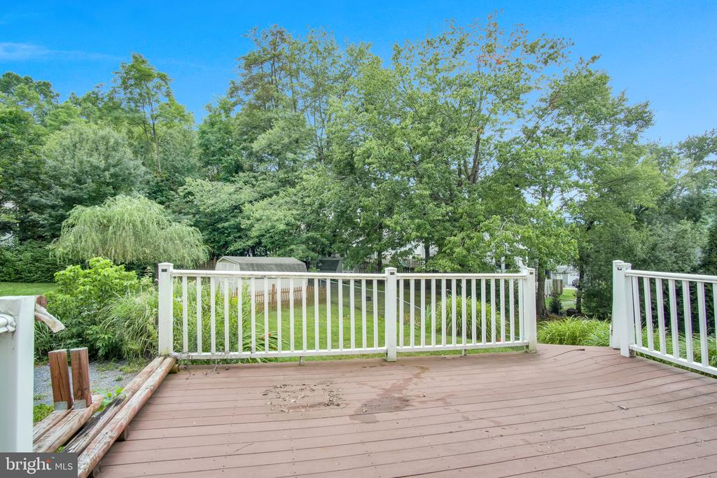 16 YANKEE DRIVE