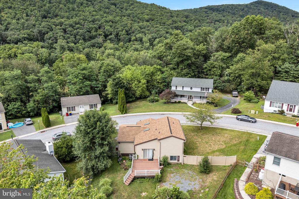16 YANKEE DRIVE