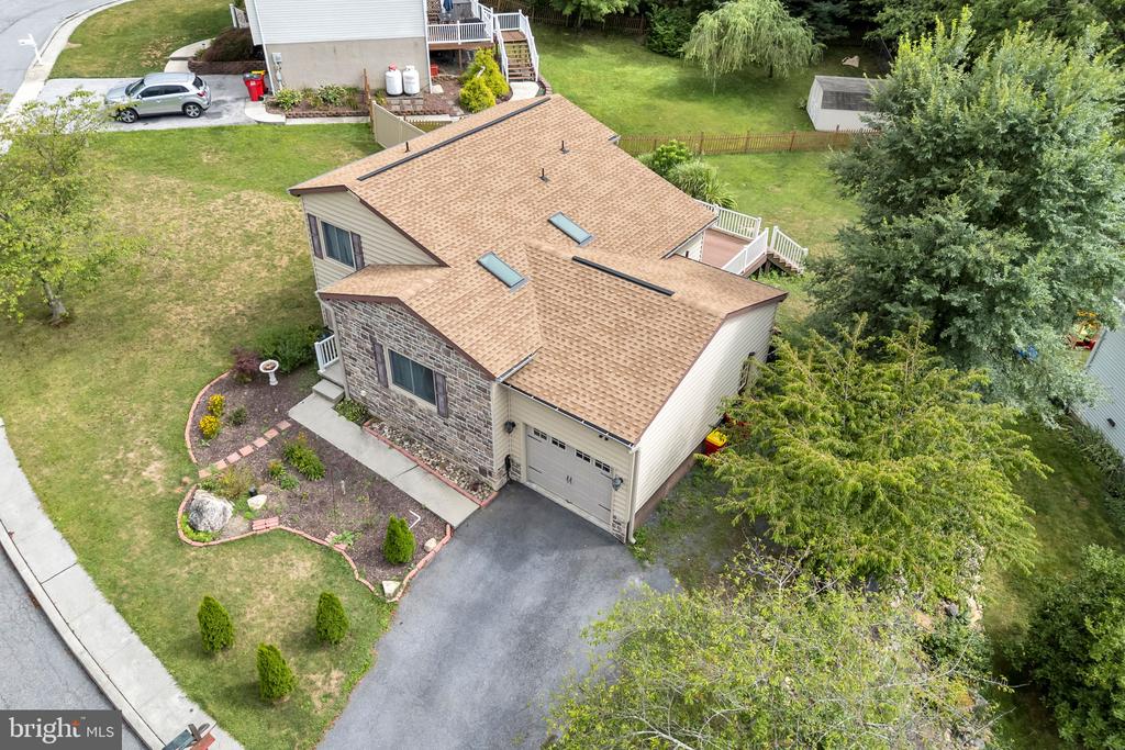16 YANKEE DRIVE