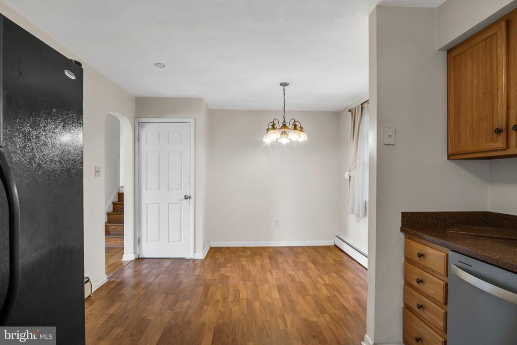 1005 SEEMORE DRIVE
