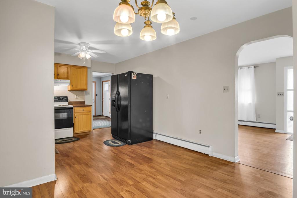 1005 SEEMORE DRIVE