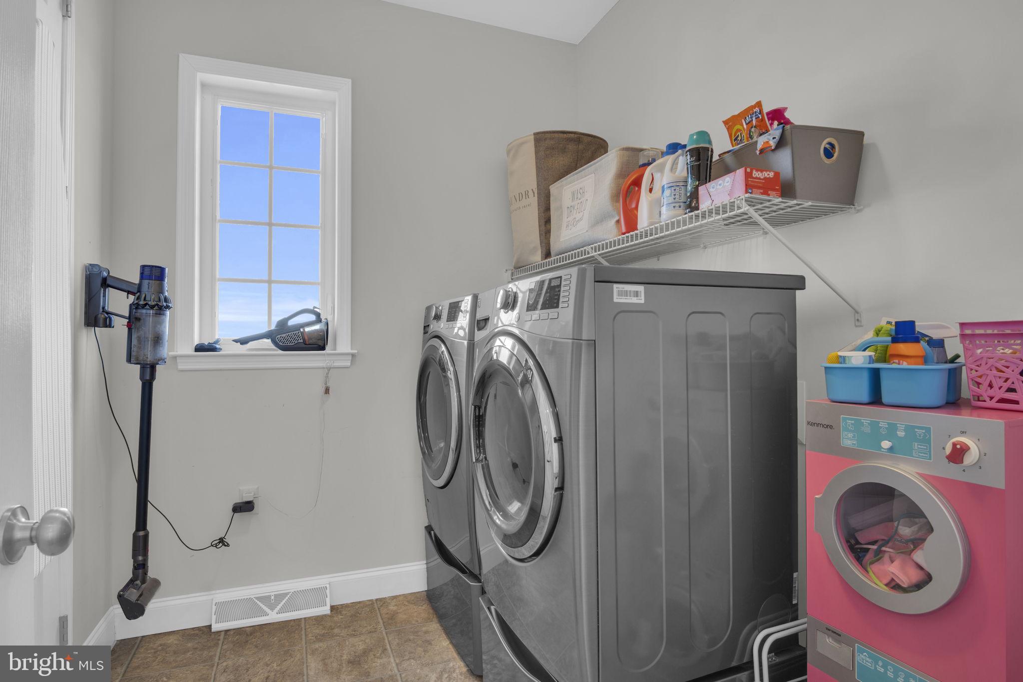 7037 BEECH TREE DRIVE