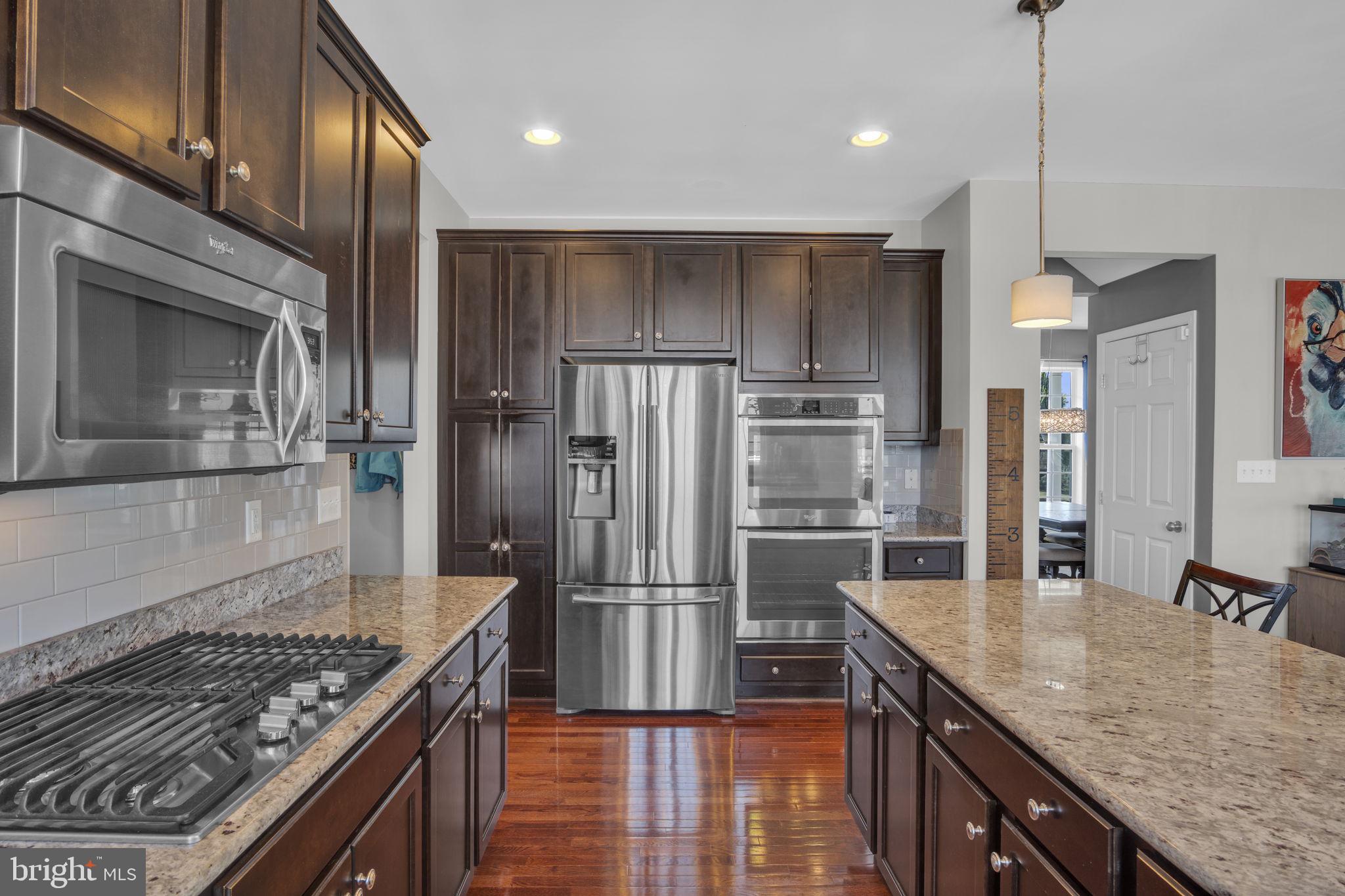 7037 BEECH TREE DRIVE