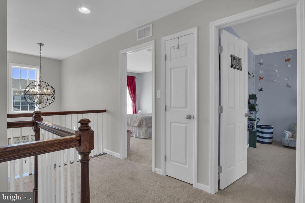 7037 BEECH TREE DRIVE
