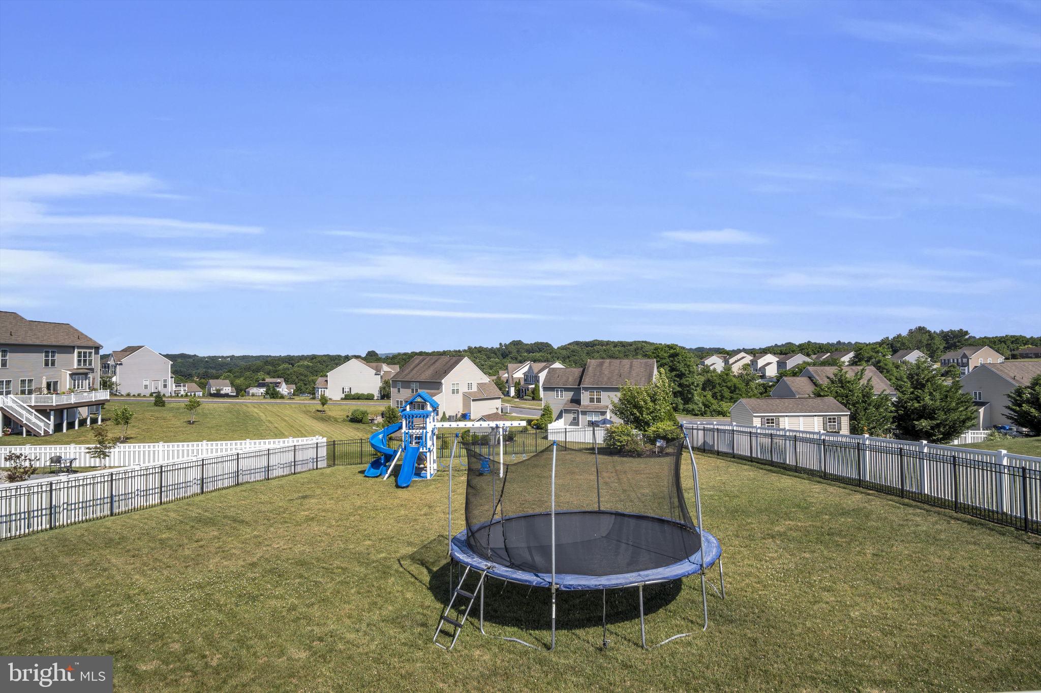 7037 BEECH TREE DRIVE