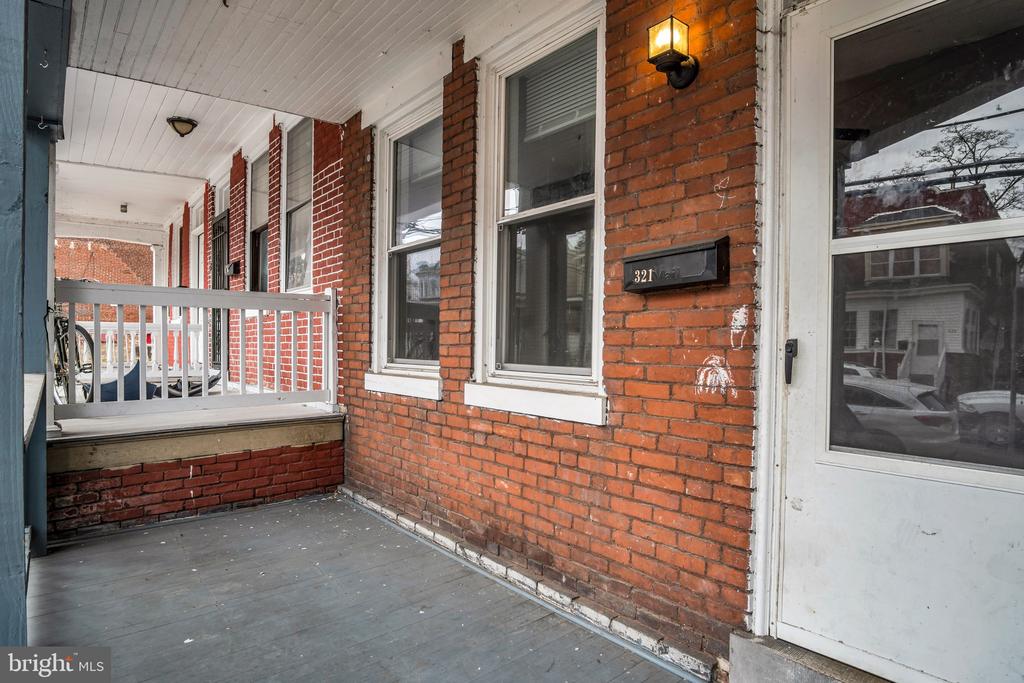 321 WOODBINE STREET