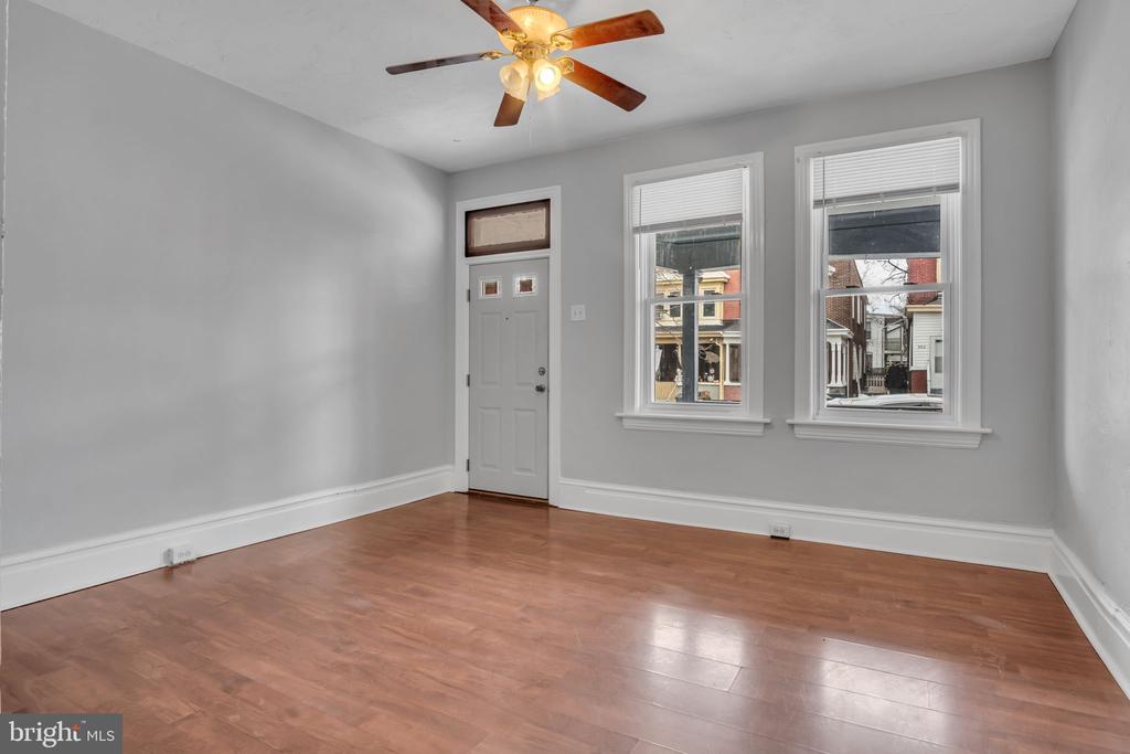 321 WOODBINE STREET
