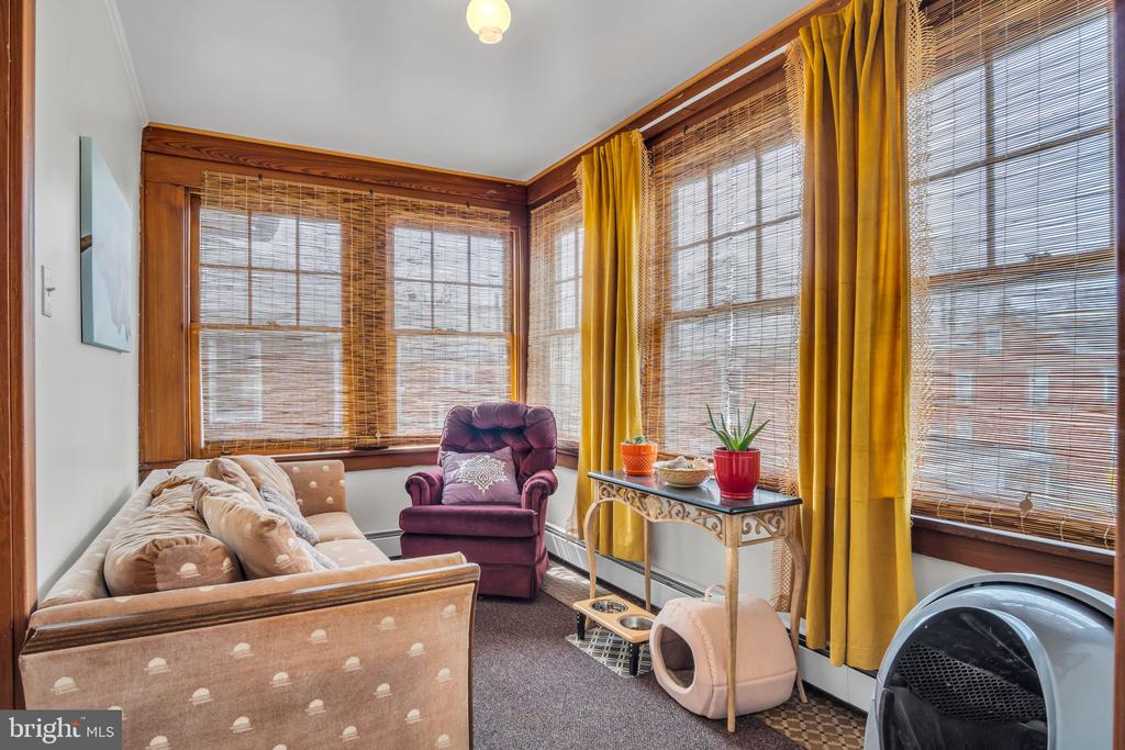 704 N 16TH STREET