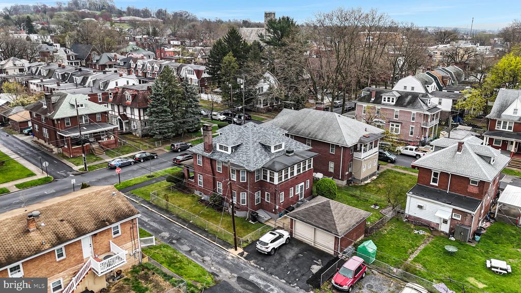 704 N 16TH STREET