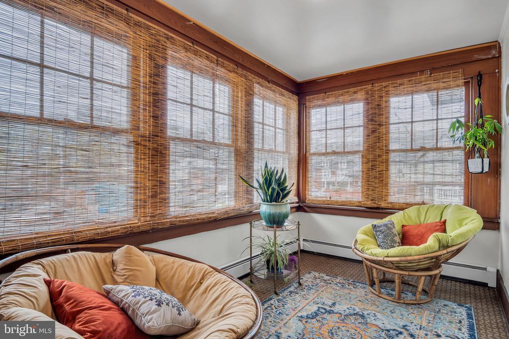 704 N 16TH STREET
