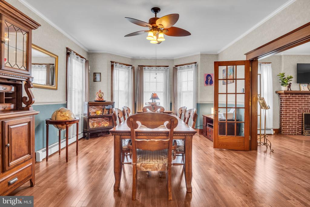 704 N 16TH STREET