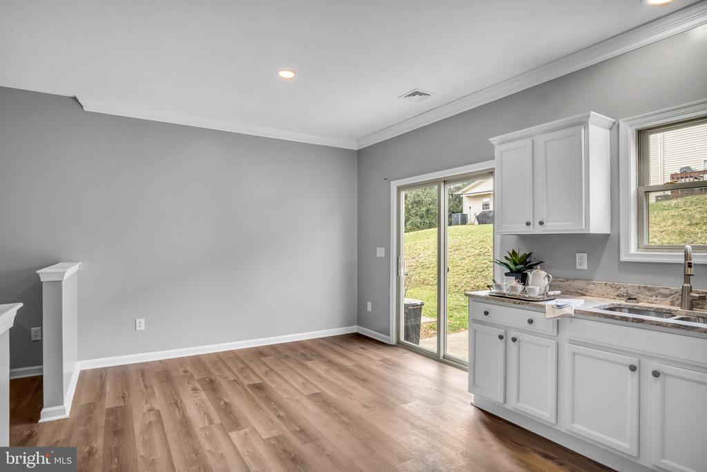 7563 STEPHEN DRIVE