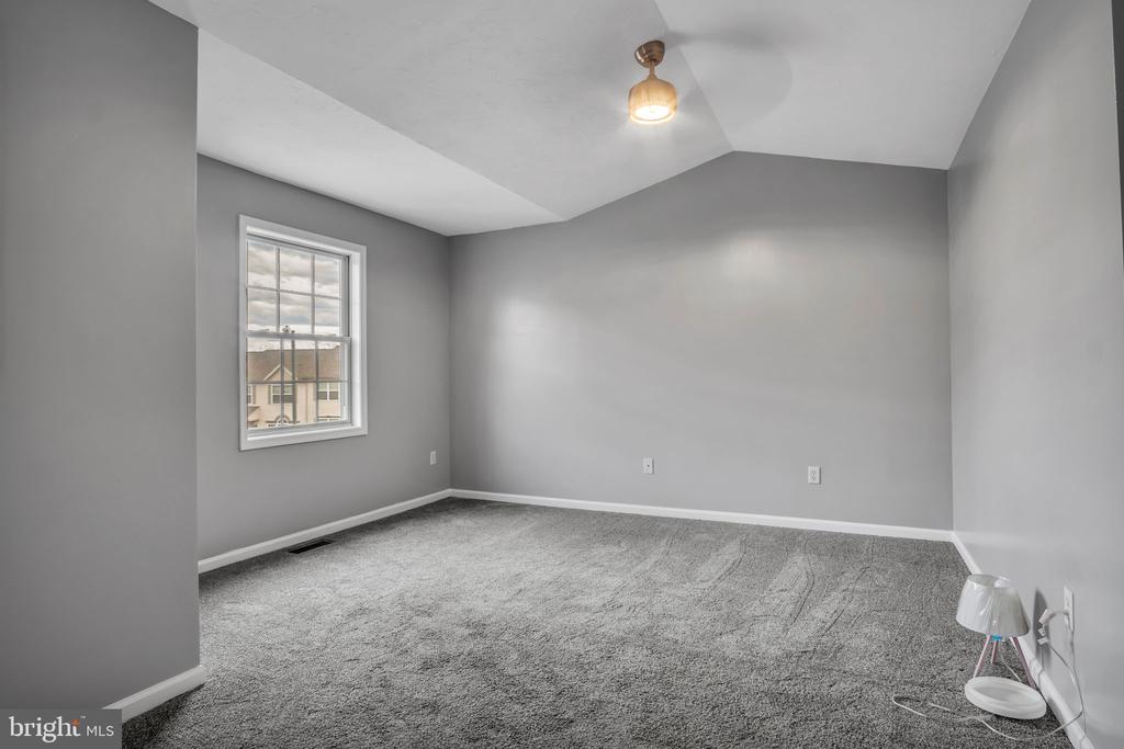 7563 STEPHEN DRIVE